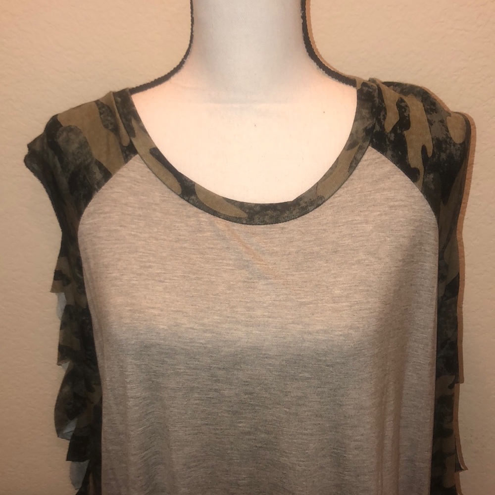 🌺Closeout🌺 GREEN CAMOUFLAGE CUTOUT SLEEVE - Picture 7 of 7